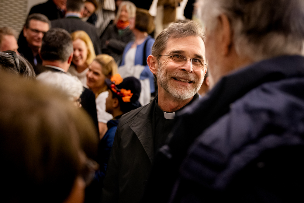 Erzbischof Josef Grünwidl im Gespräch